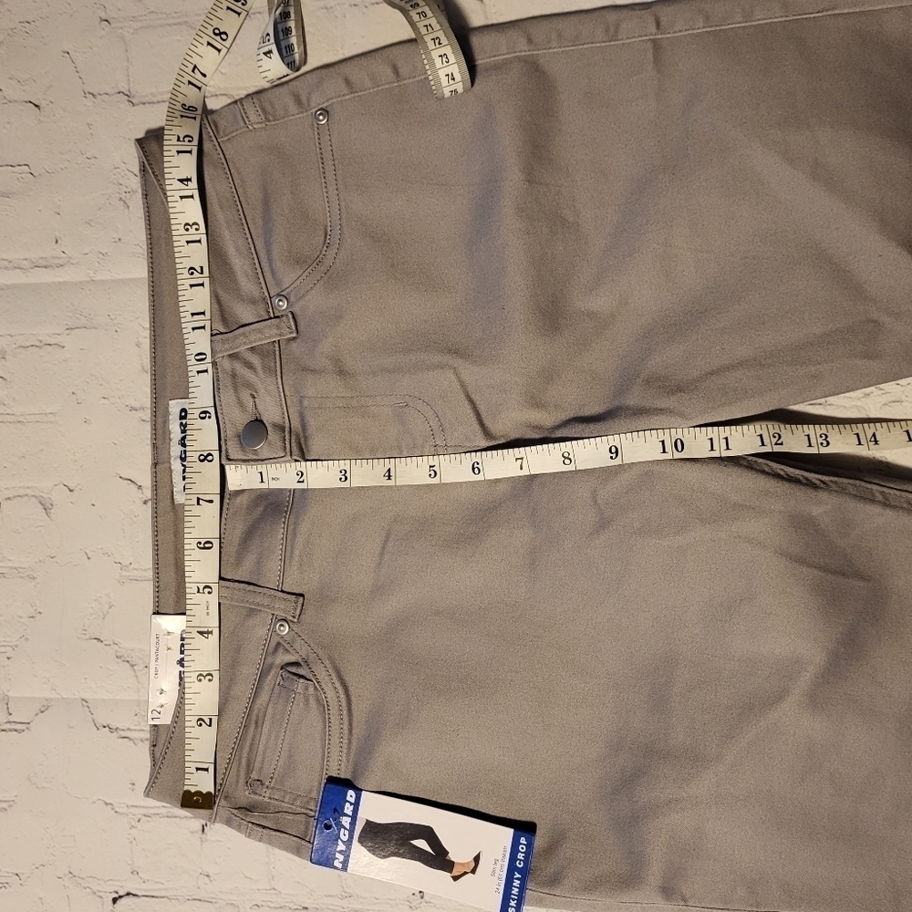 Nygard Slim Leg Skinny Crop Pant Size 12 - Picture 5 of 7
